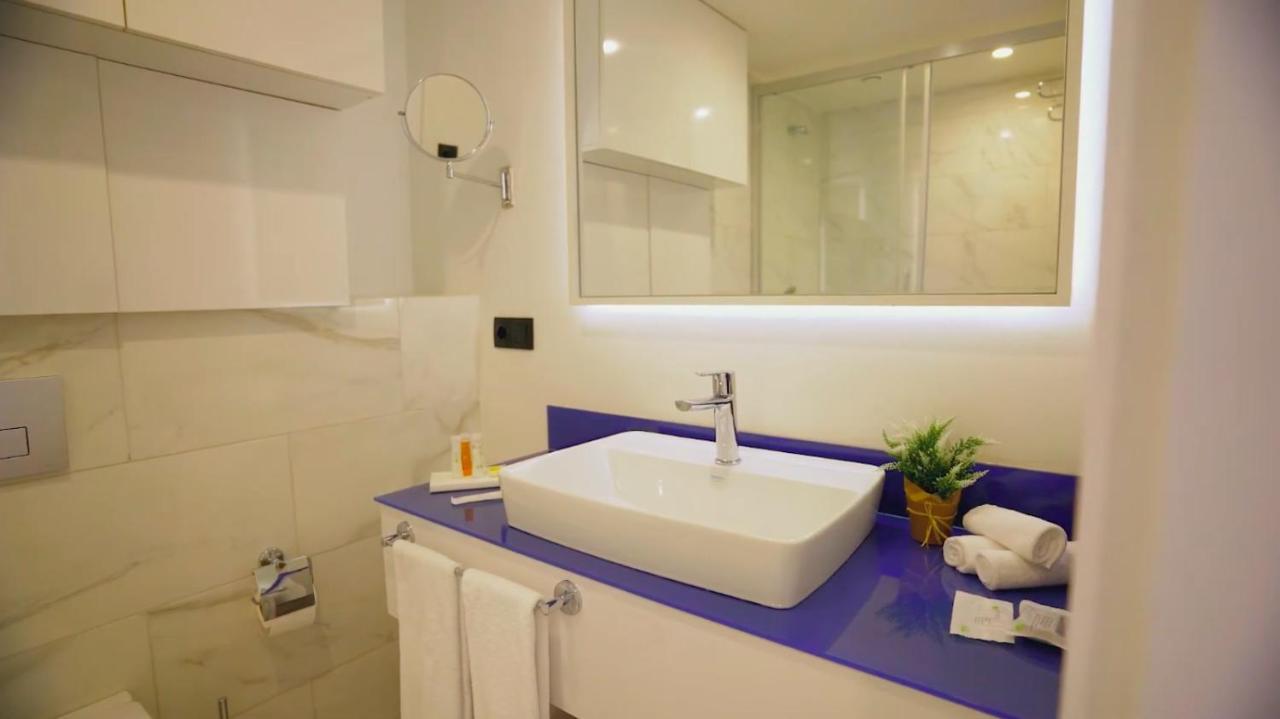 Orbi City Suite Sea View In Batumi Aparthotel ภายนอก รูปภาพ
